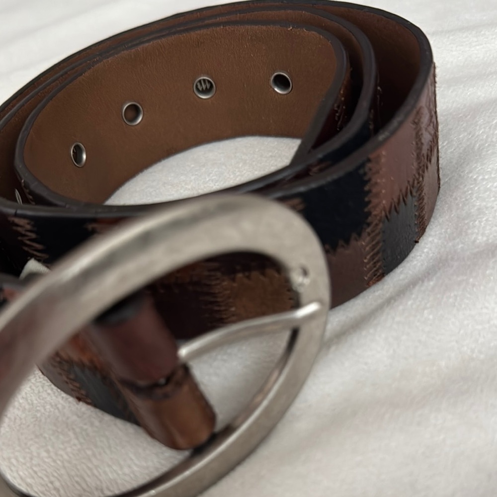 Vintage Fossil patch work genuine Leather Belt with Silver Buckle - Picture 3 of 13